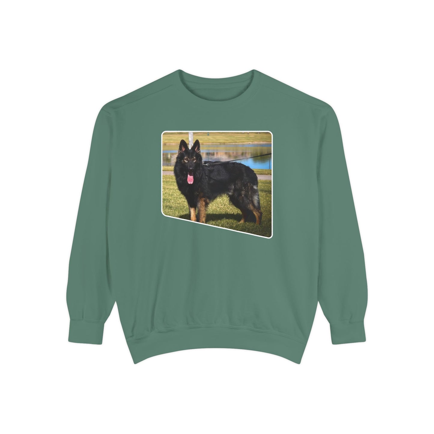 Unisex Dog Lover Sweatshirt With an Old Fashioned Working Line German Shepherd