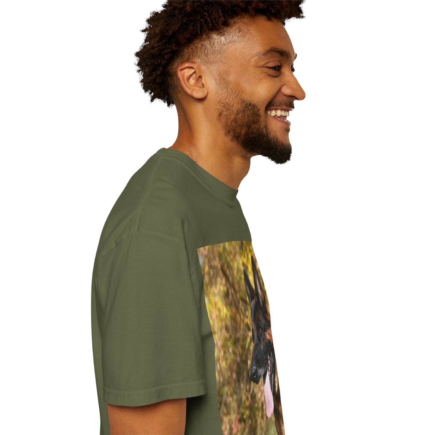 Unisex Dog Lover T-Shirt With a German Shepherd Protecting a Territory and Caption Selfless Beings