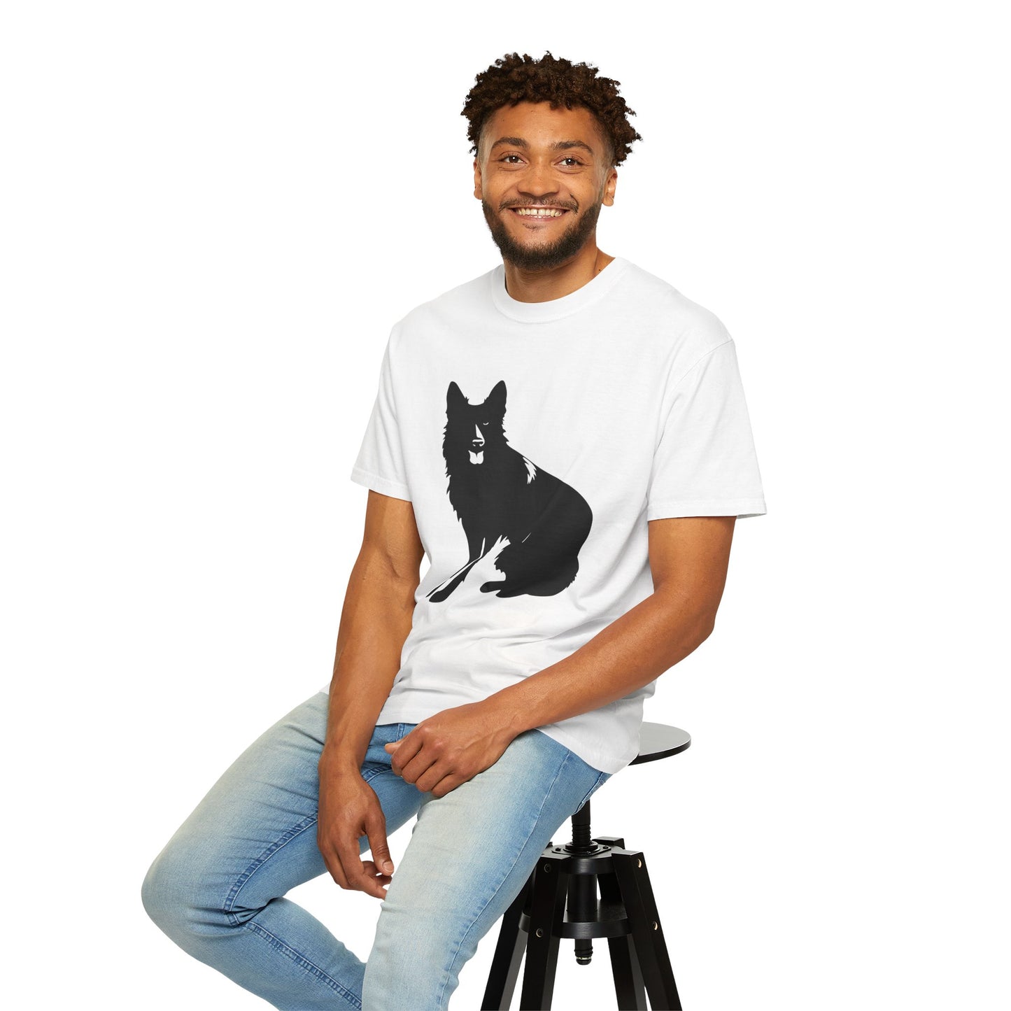 Unisex T-shirt With Graphic of Black German Shepherd Sloppy Sitting