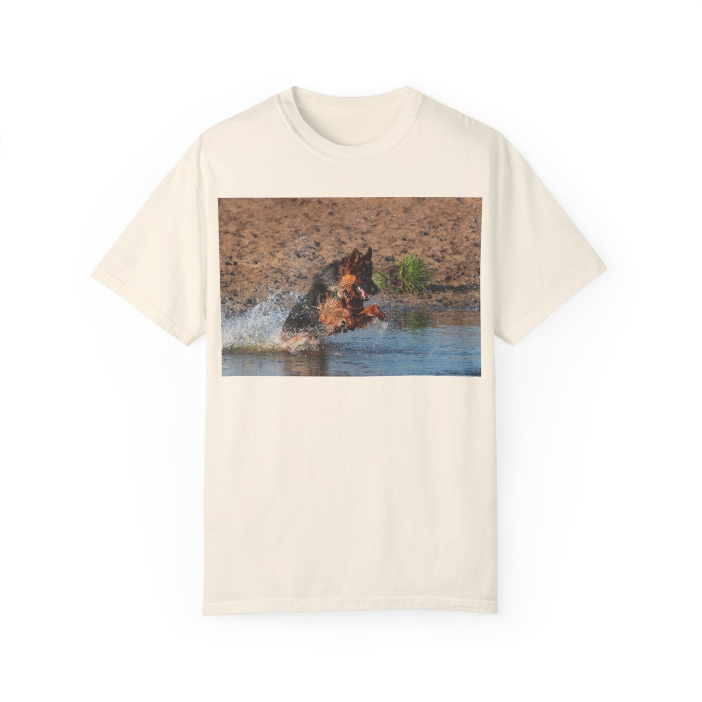 Unisex Dog Lover T-Shirt With Giant German Shepherd Jumps in the River
