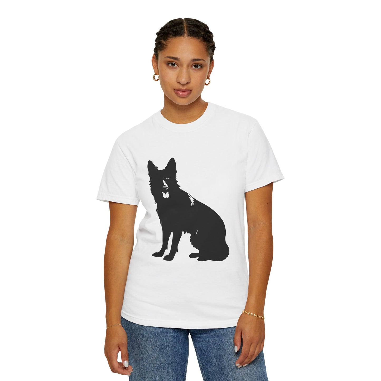 Unisex T-shirt With Graphic of Black German Shepherd Sloppy Sitting