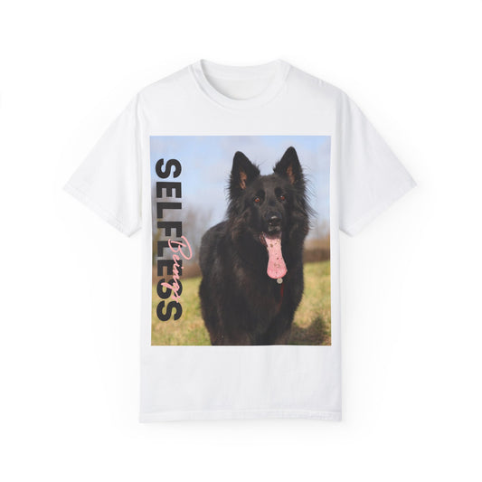 Unisex Dog Lover T-Shirt With Black German Shepherd in the Open Field Leaving Tongue Out and Caption Selfless Beings