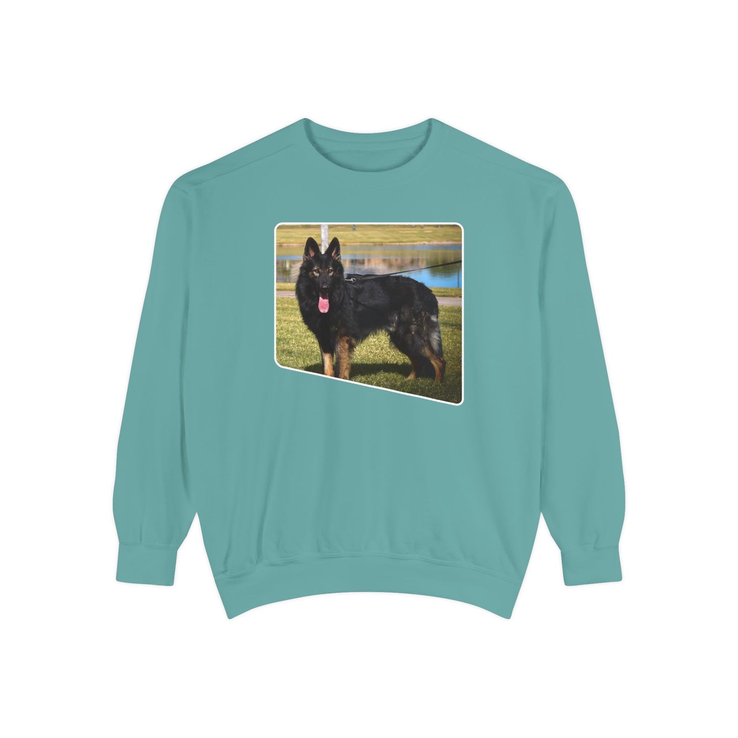 Unisex Dog Lover Sweatshirt With an Old Fashioned Working Line German Shepherd