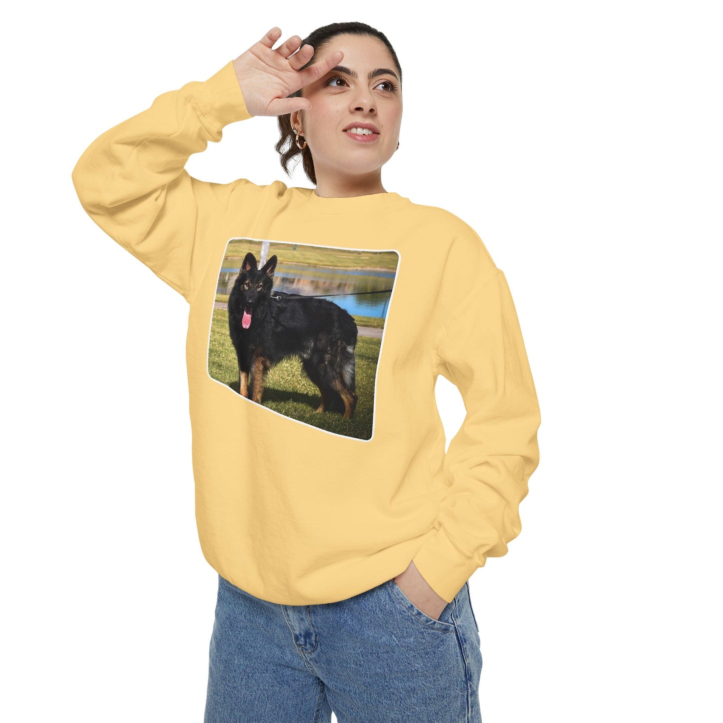 Unisex Dog Lover Sweatshirt With an Old Fashioned Working Line German Shepherd