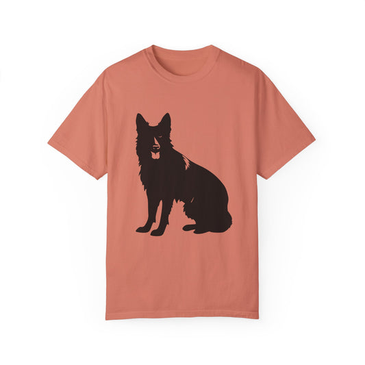 Unisex T-shirt With Graphic of Black German Shepherd Sloppy Sitting