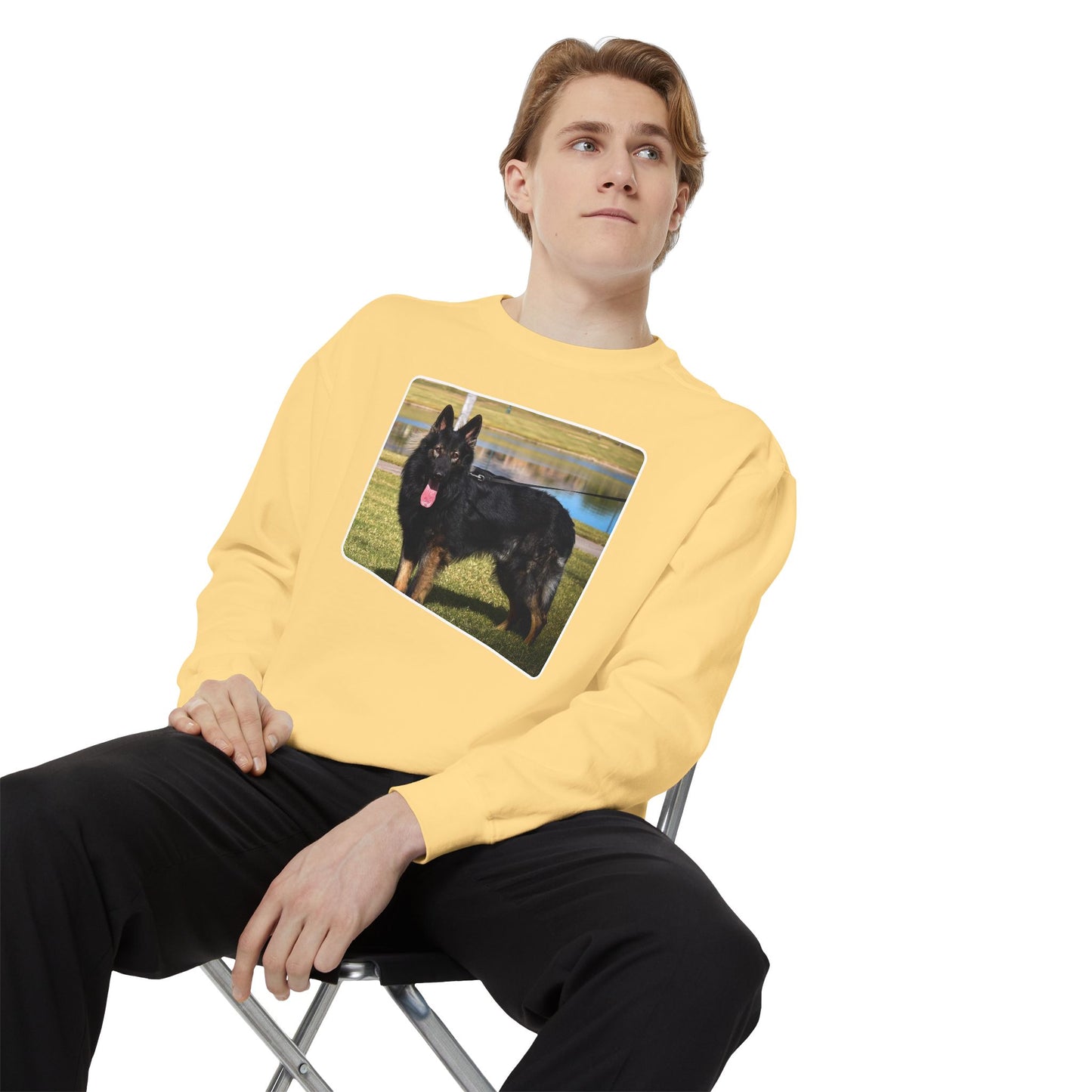 Unisex Dog Lover Sweatshirt With an Old Fashioned Working Line German Shepherd