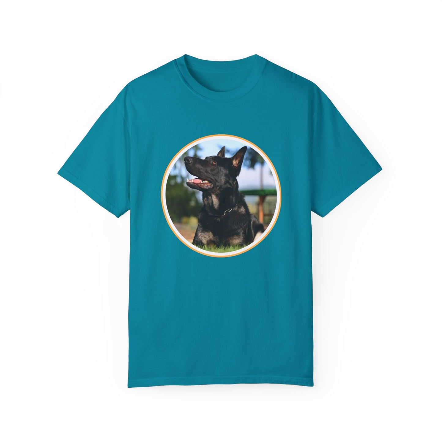 Unisex T-Shirt With Bicolor Working Line German Shepherd Sitting On The Ground