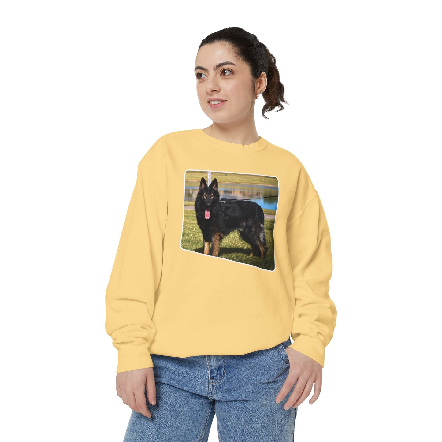 Unisex Dog Lover Sweatshirt With an Old Fashioned Working Line German Shepherd