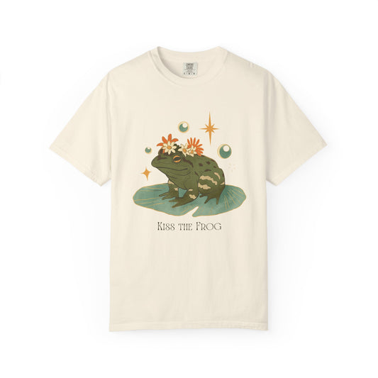Kiss the Frog T-Shirt, Garment-Dyed Unisex Tee, Fun Gift for Nature Lovers, Cute Frog Graphic T-Shirt, Ideal for Casual Outings