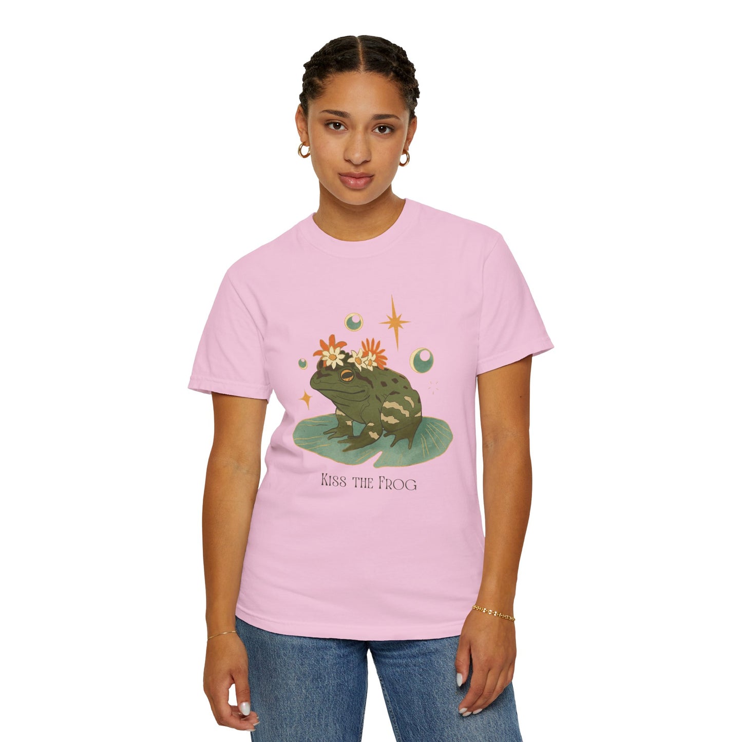 Kiss the Frog T-Shirt, Garment-Dyed Unisex Tee, Fun Gift for Nature Lovers, Cute Frog Graphic T-Shirt, Ideal for Casual Outings