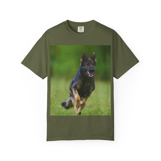 Unisex German Shepherd Lover T-Shirt – Nature Inspired, Perfect for Pet Owners