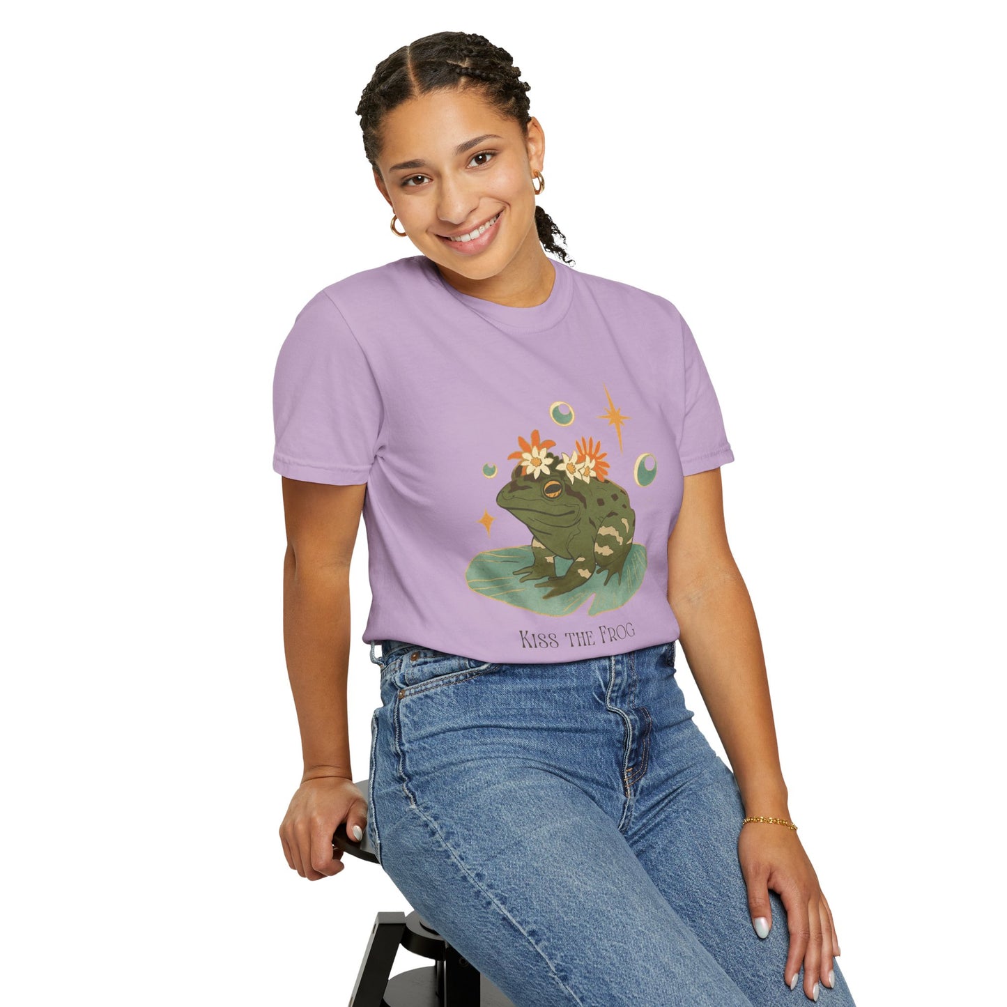 Kiss the Frog T-Shirt, Garment-Dyed Unisex Tee, Fun Gift for Nature Lovers, Cute Frog Graphic T-Shirt, Ideal for Casual Outings