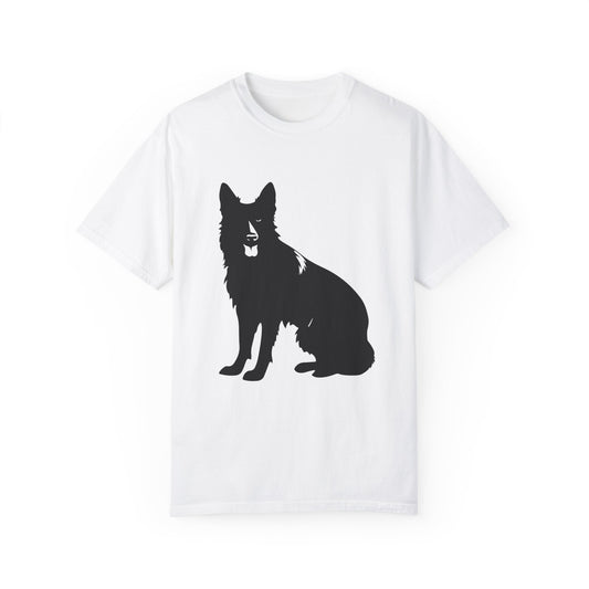 Unisex T-shirt With Graphic of Black German Shepherd Sloppy Sitting